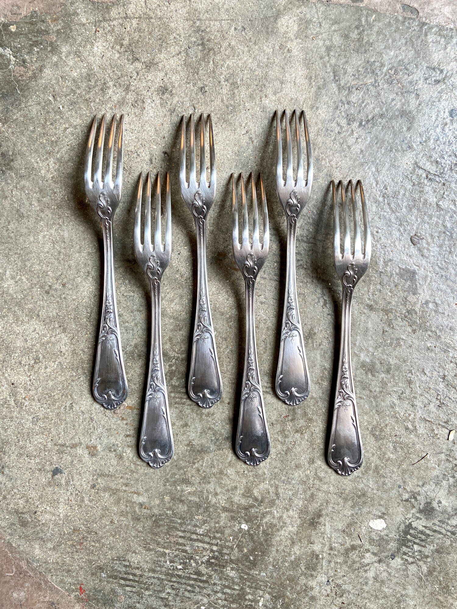 6 silver metal forks
