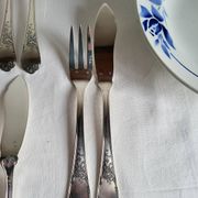 12 silver-plated metal fish cutlery pieces by Guildar, 24 pieces.