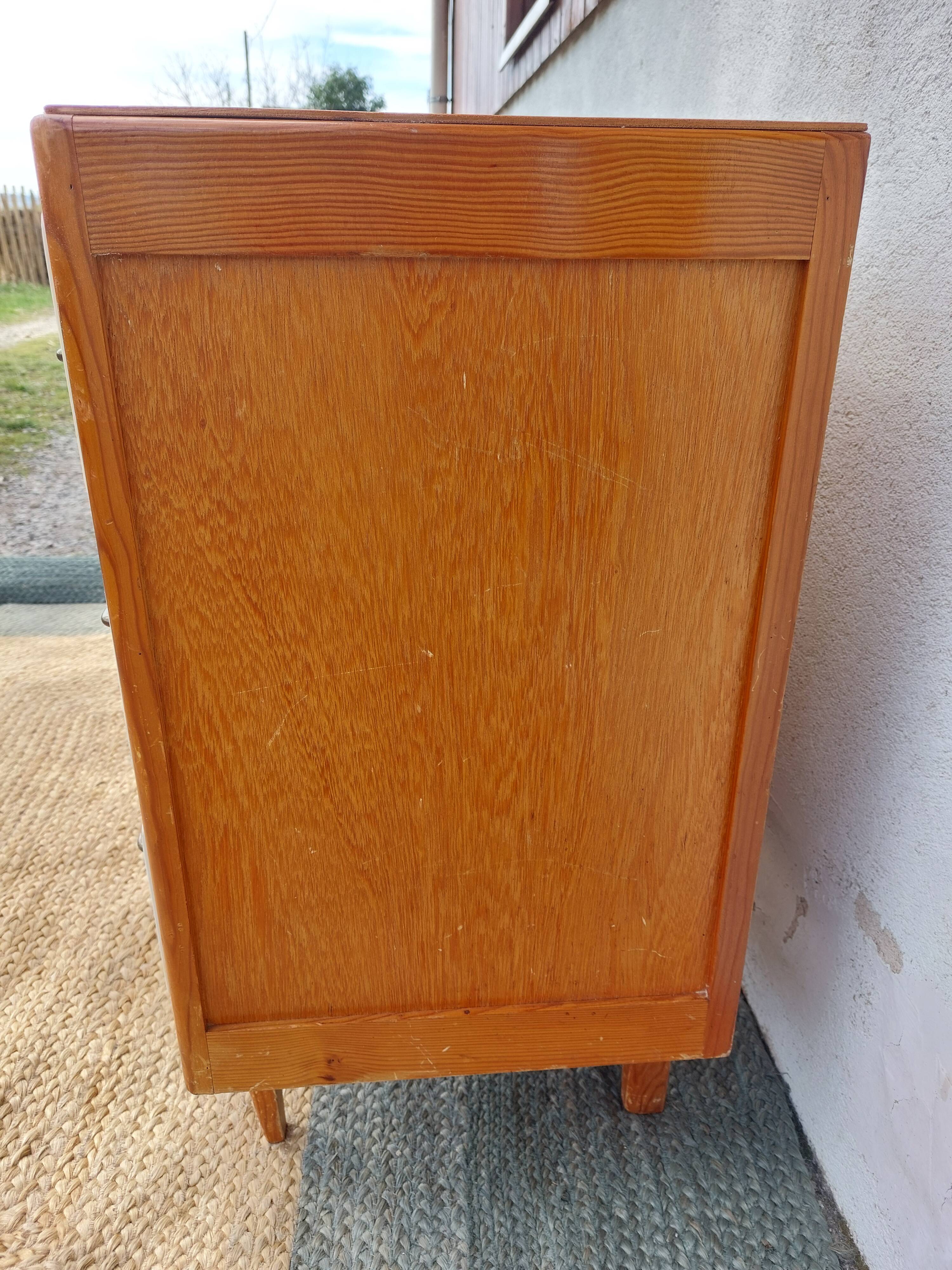 Commode vintage bois, galon blanc