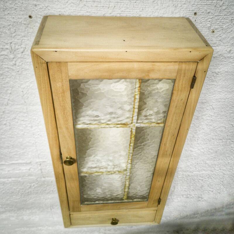 Wall display cabinet