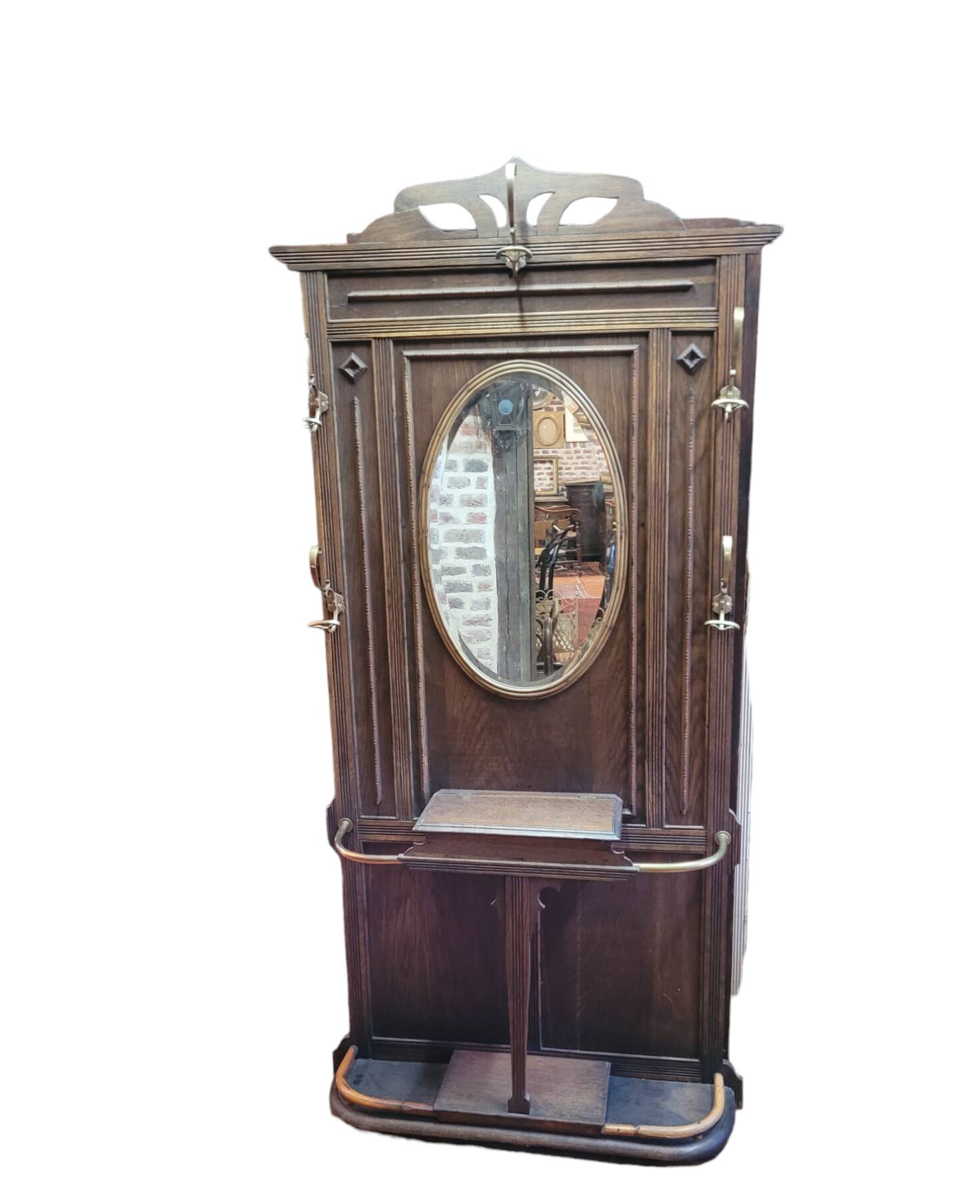 Old cloakroom or coat rack in oak