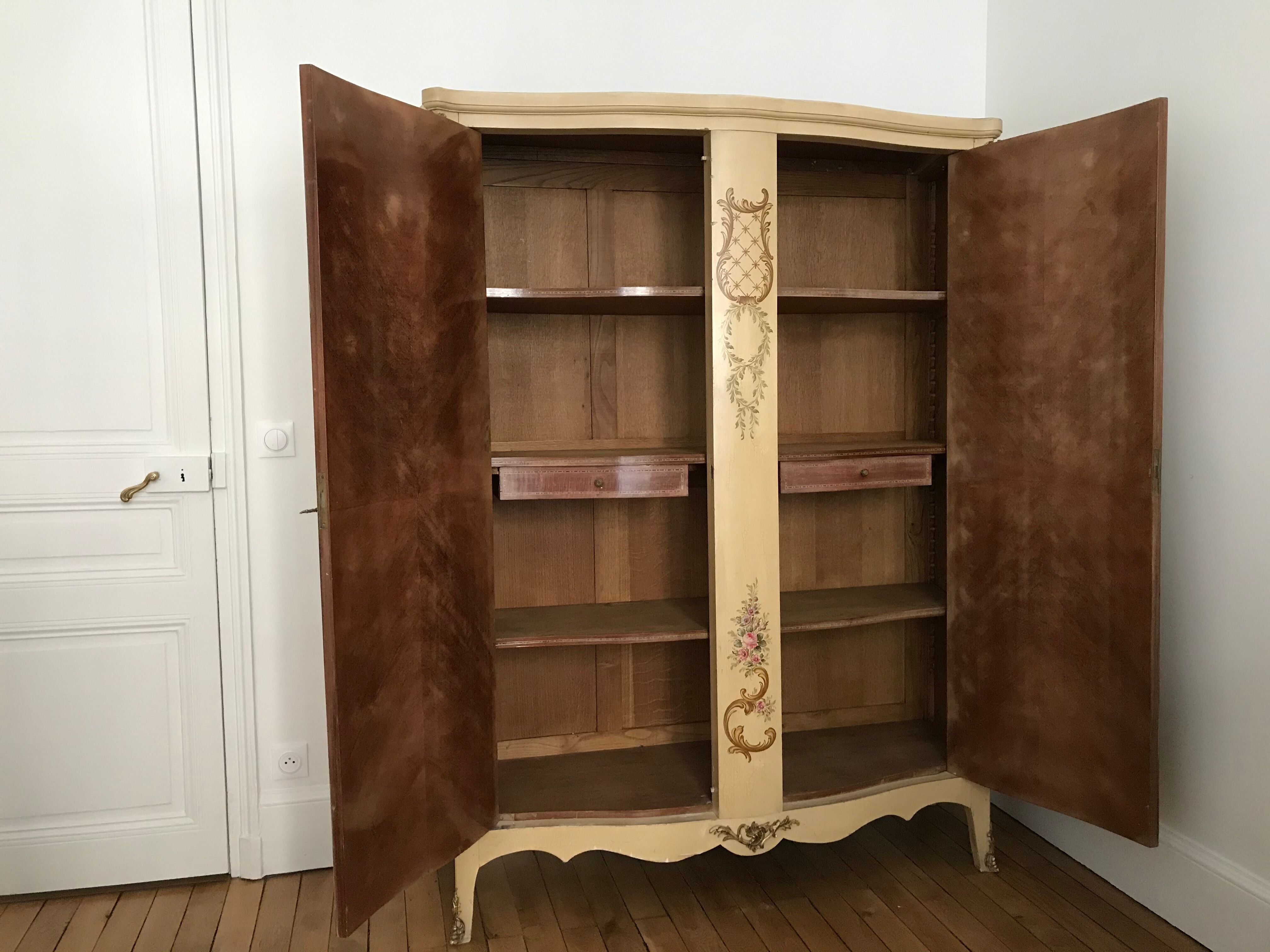 Louis XV-style 2-door wardrobe