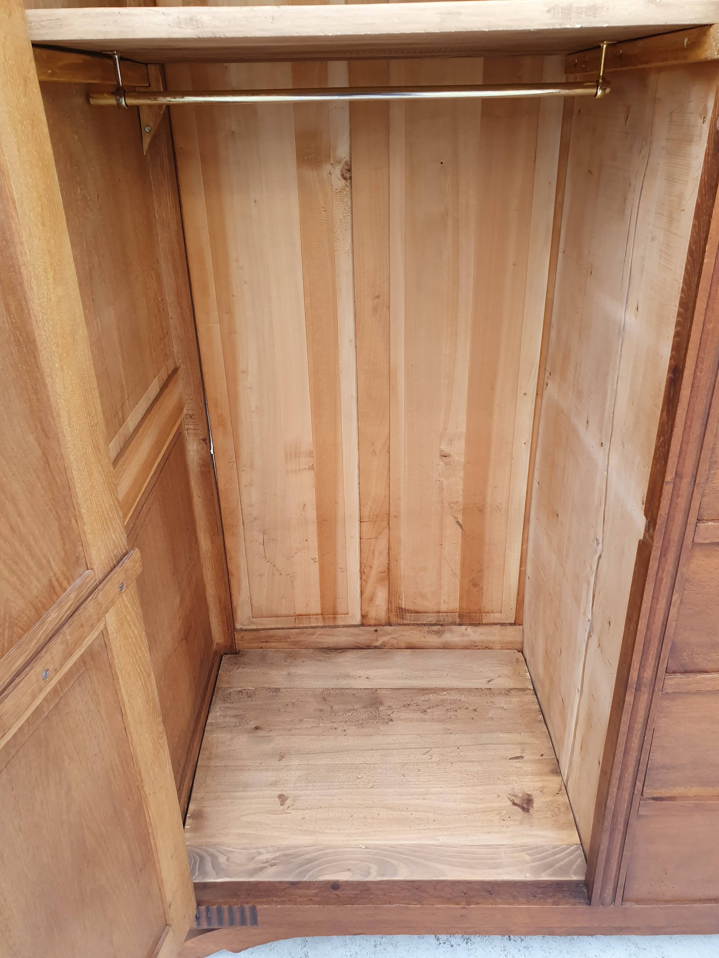 Armoire