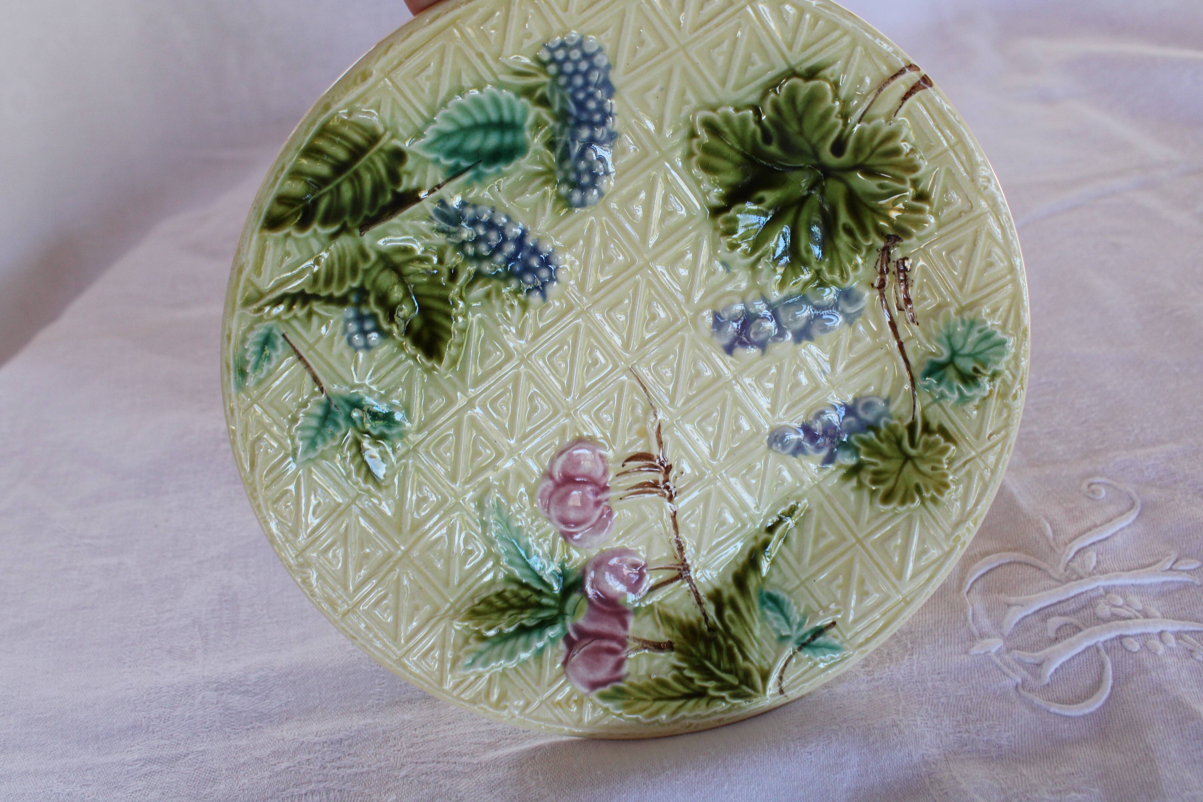 Barbotine Salins Decor Grapes-Cherries-Cherry Plate
