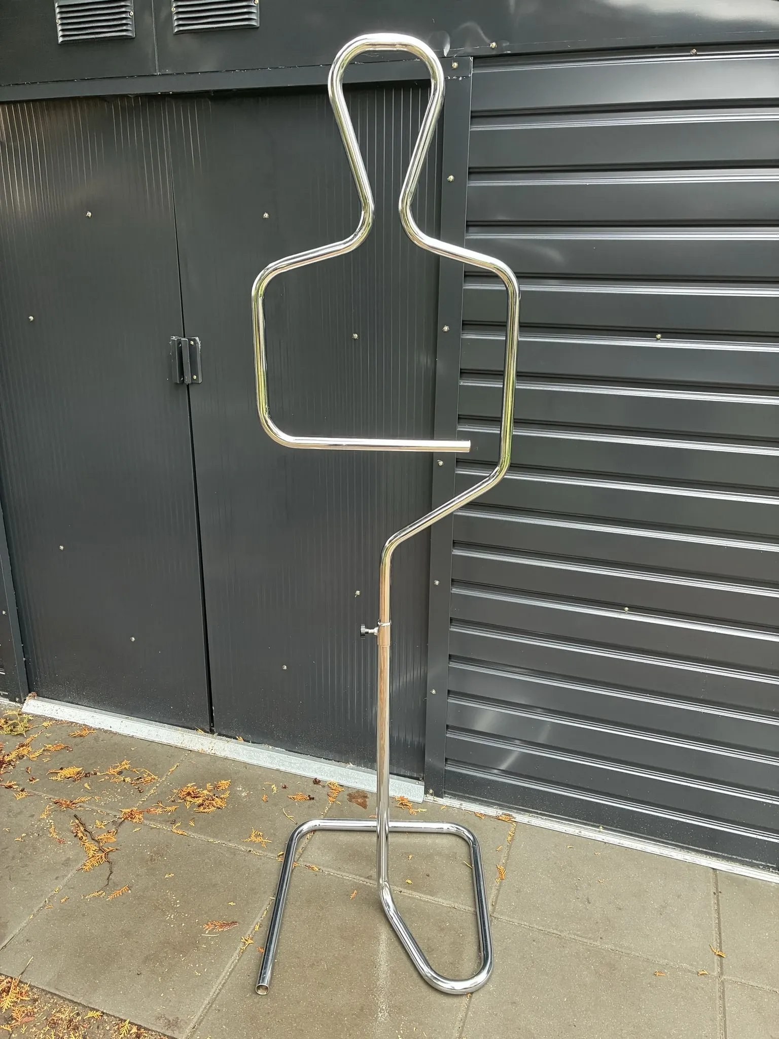 Chrome tubular valet stand in a human silhouette shape, 1980s