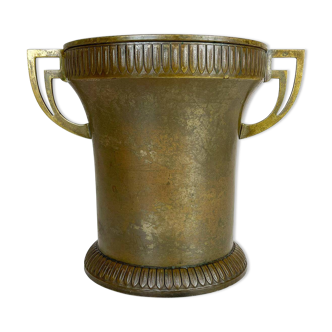 Art Deco champagne cooler in copper and brass with relief patterns, Sweden, 1930s.