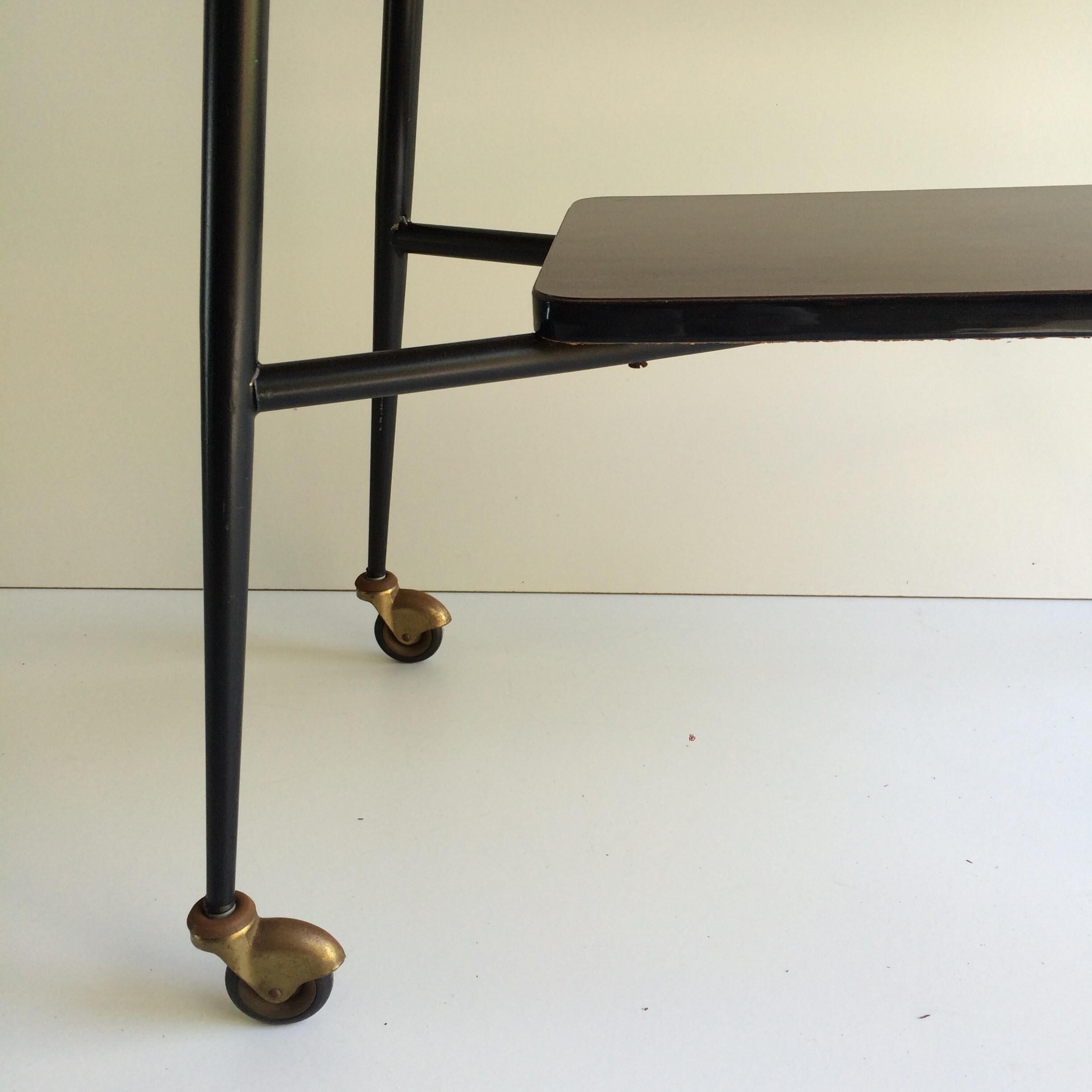 Desserte table roulante