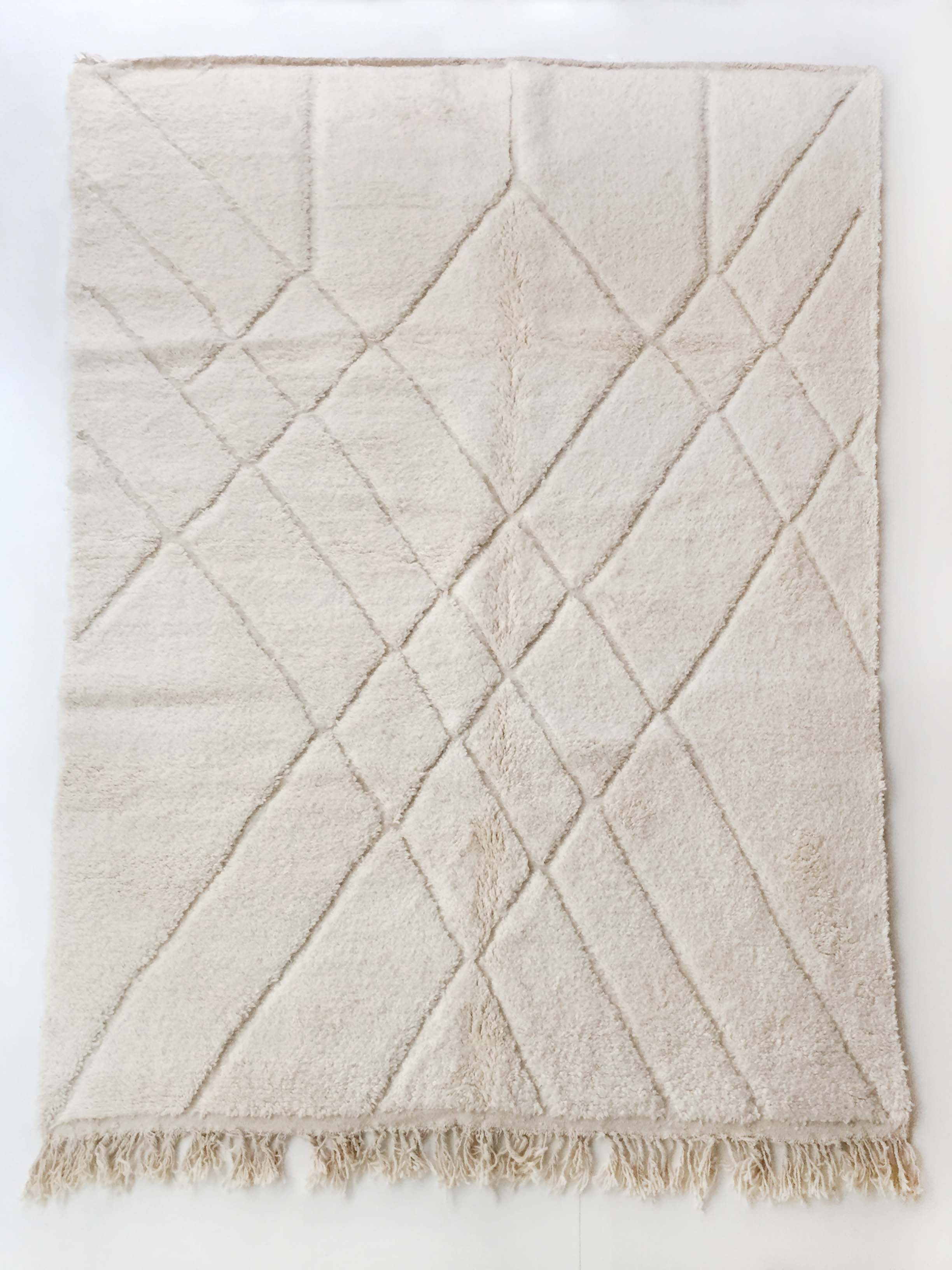 Moroccan berber carpet blessed ouarain ecru with diamond patterns engraved 304x204cm