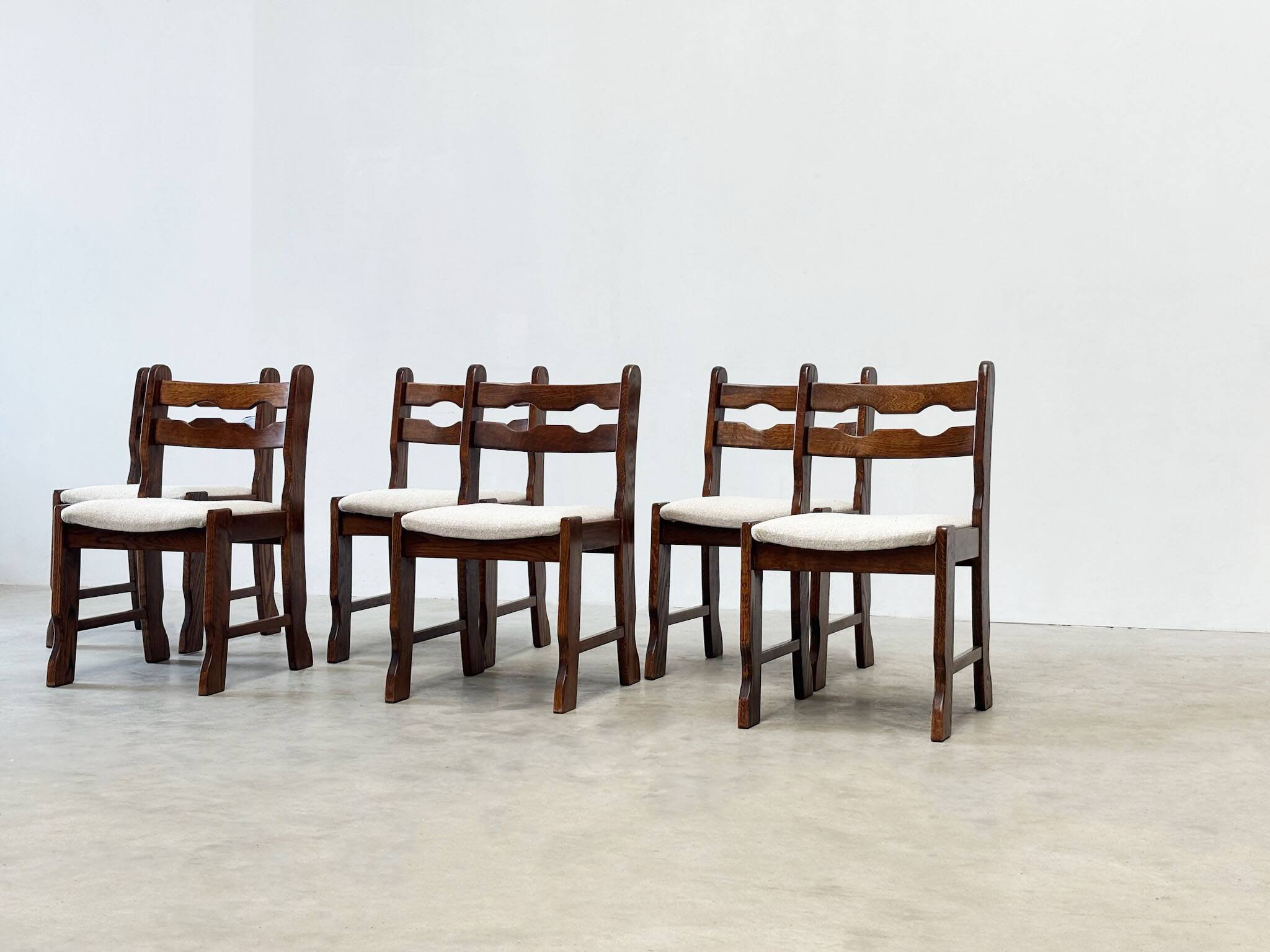 Set of six Razorback dining chairs
