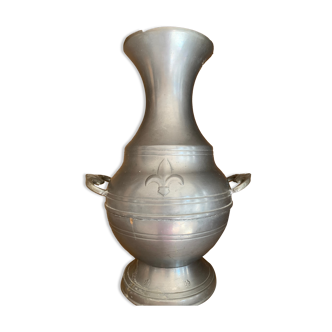 Vase en étain