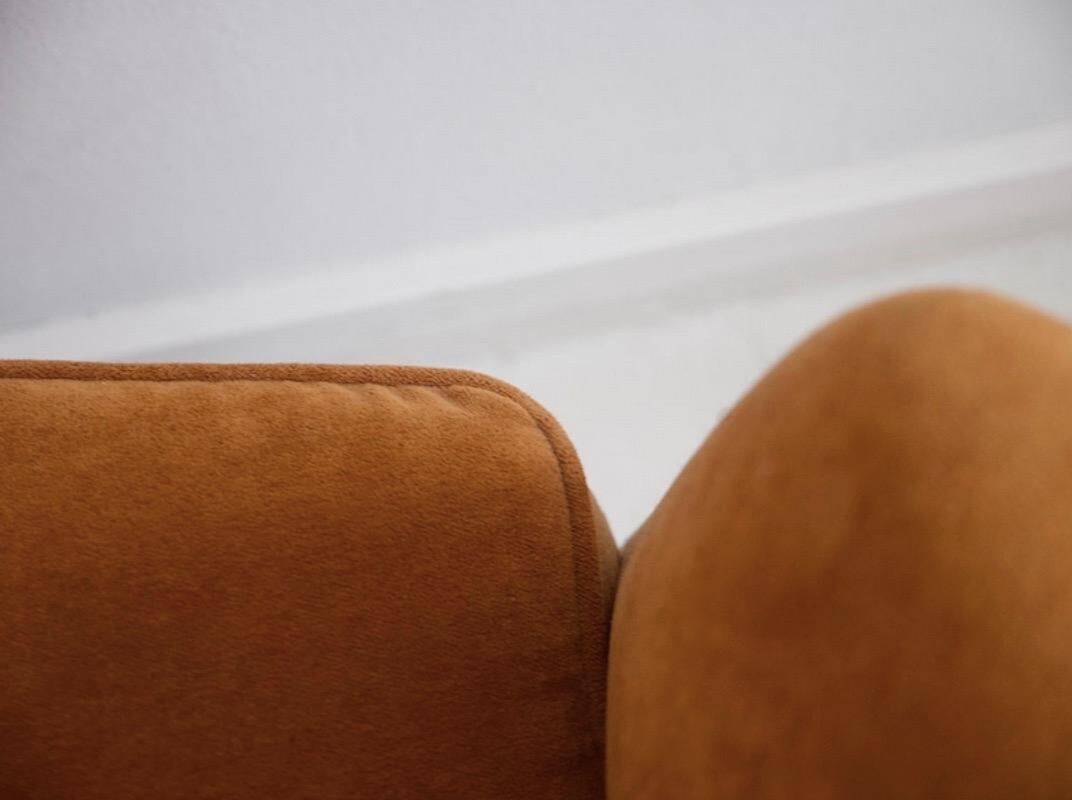 Canapé Paradise with orange fabric upholstery by Kerstin Hörlin-Holmqvist