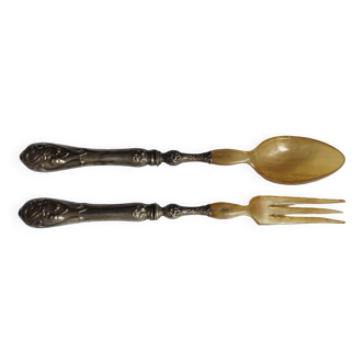 Art Nouveau salad servers in horn and silver metal