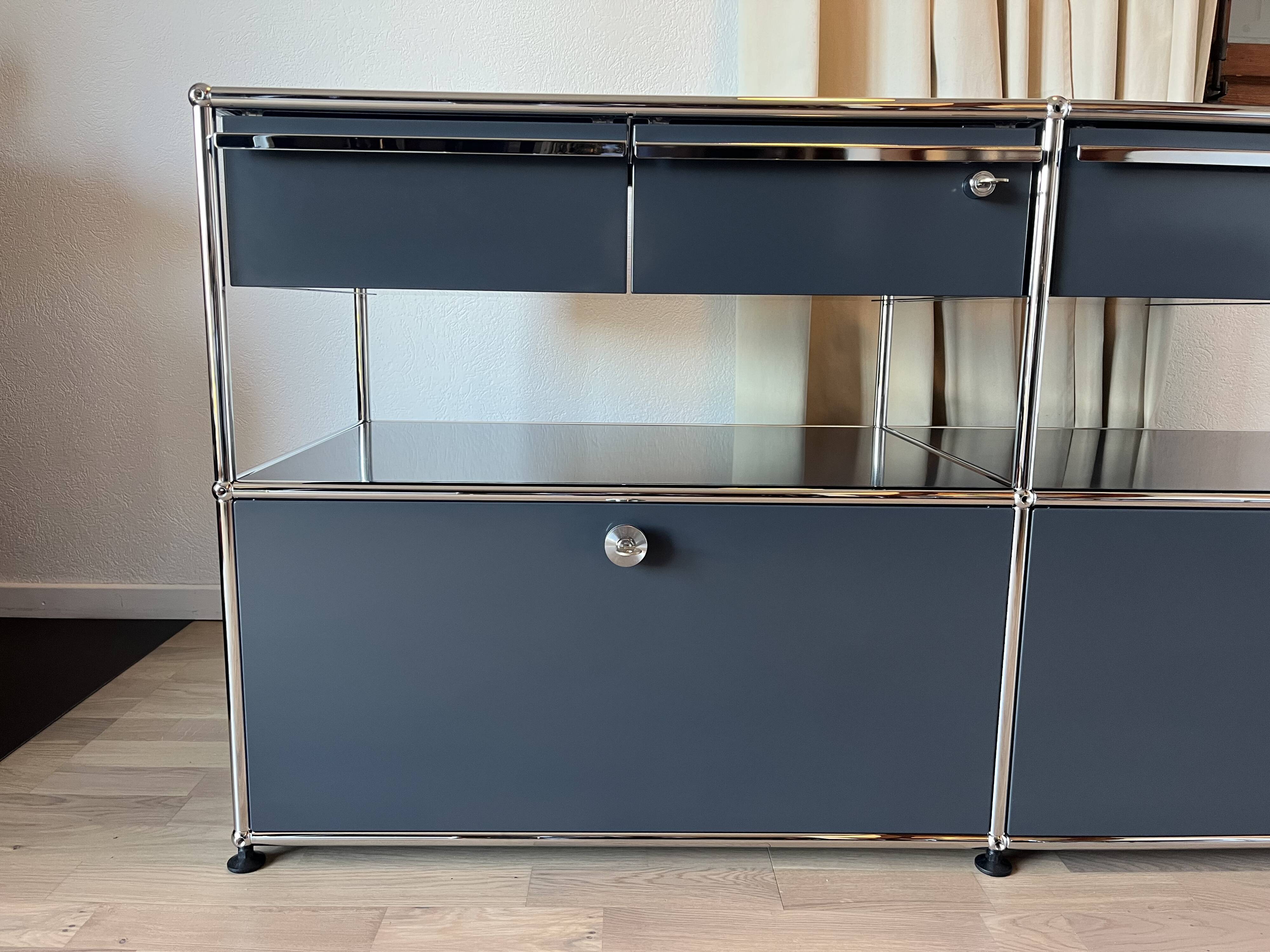 USM Haller chest of drawers in Anthracite Grey