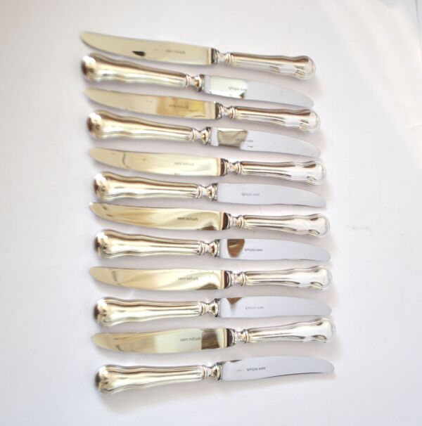 12 couteaux anciens St Médard modèle filet violonné