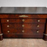 Empire period commode in flame mahogany – detached columns –