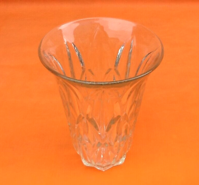 Art deco style vase transparent molded glass / geometric decoration