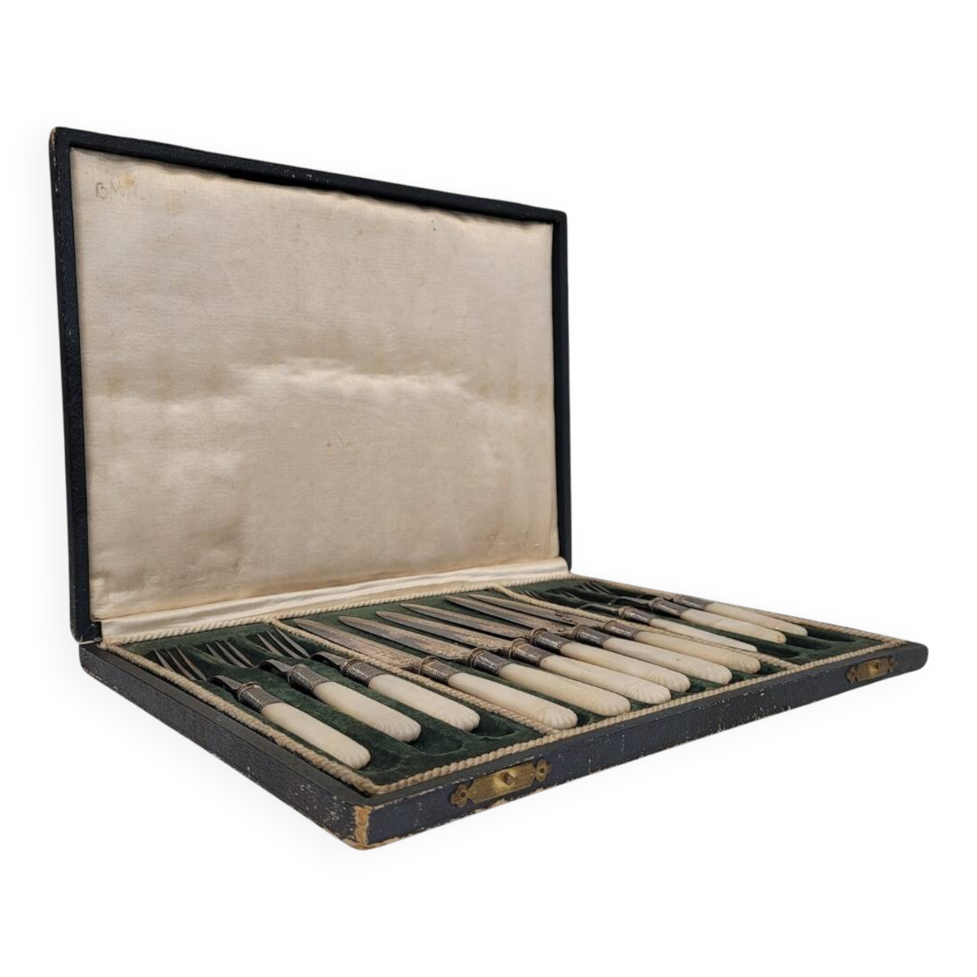 Cuberteria “Charles Boyton”, Victorian Style, Plate and nácar, s. XX – London, Reino Unido