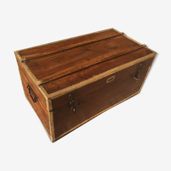 Trunk camphor and brass