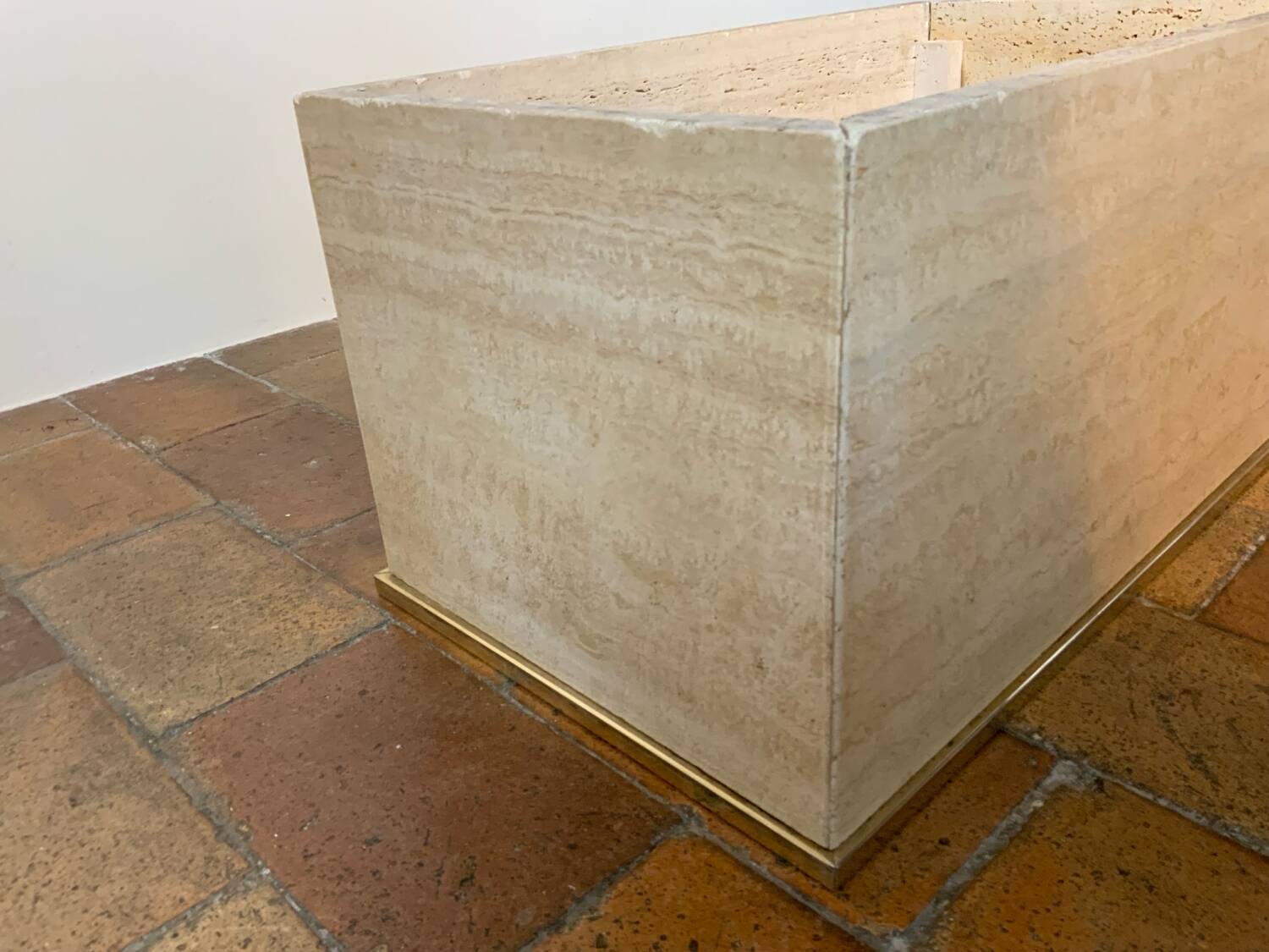 Coffee table and travertine
