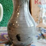 Small sanded vase on Loir