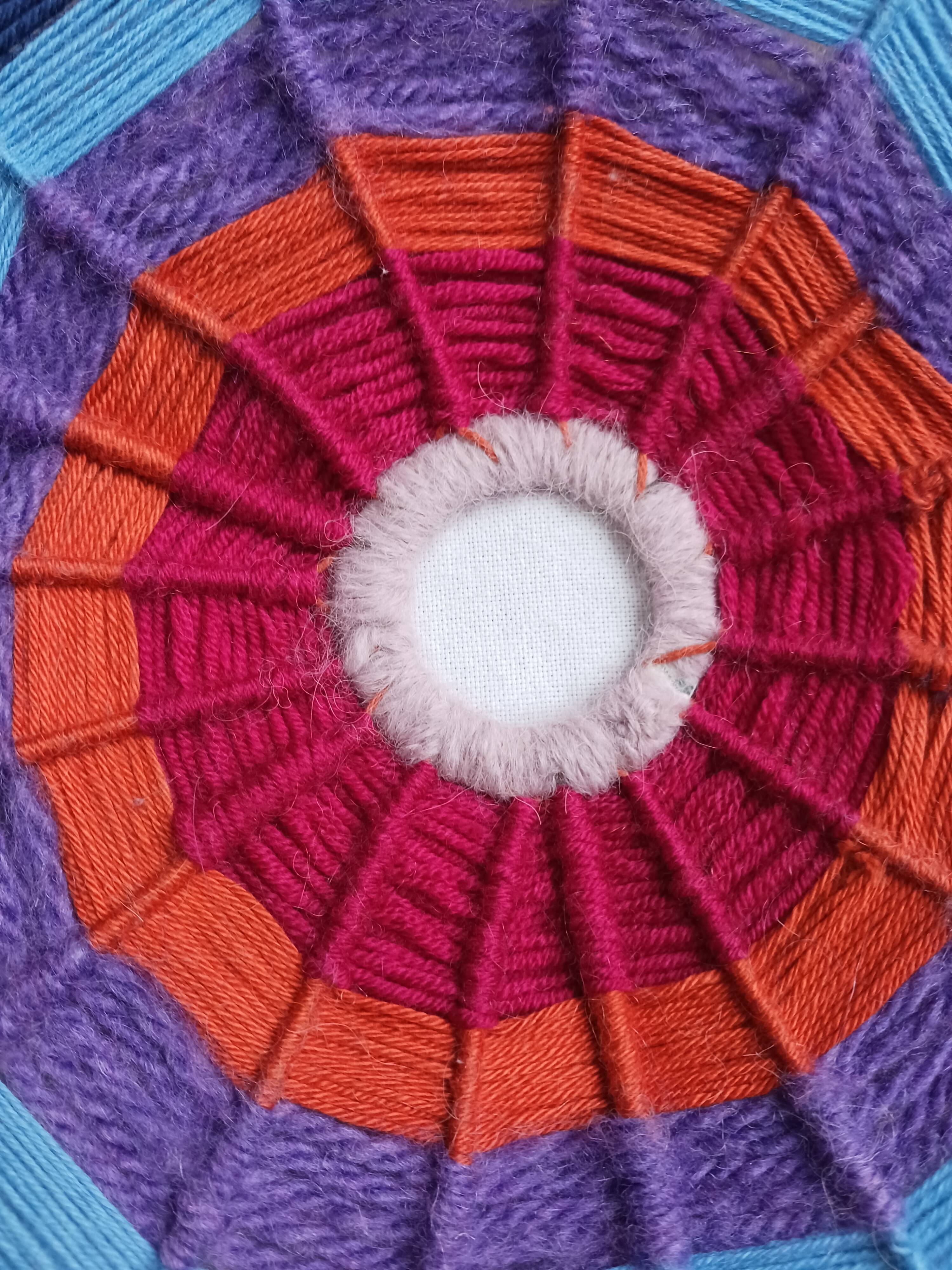 Cylindrical day abat weaving wool