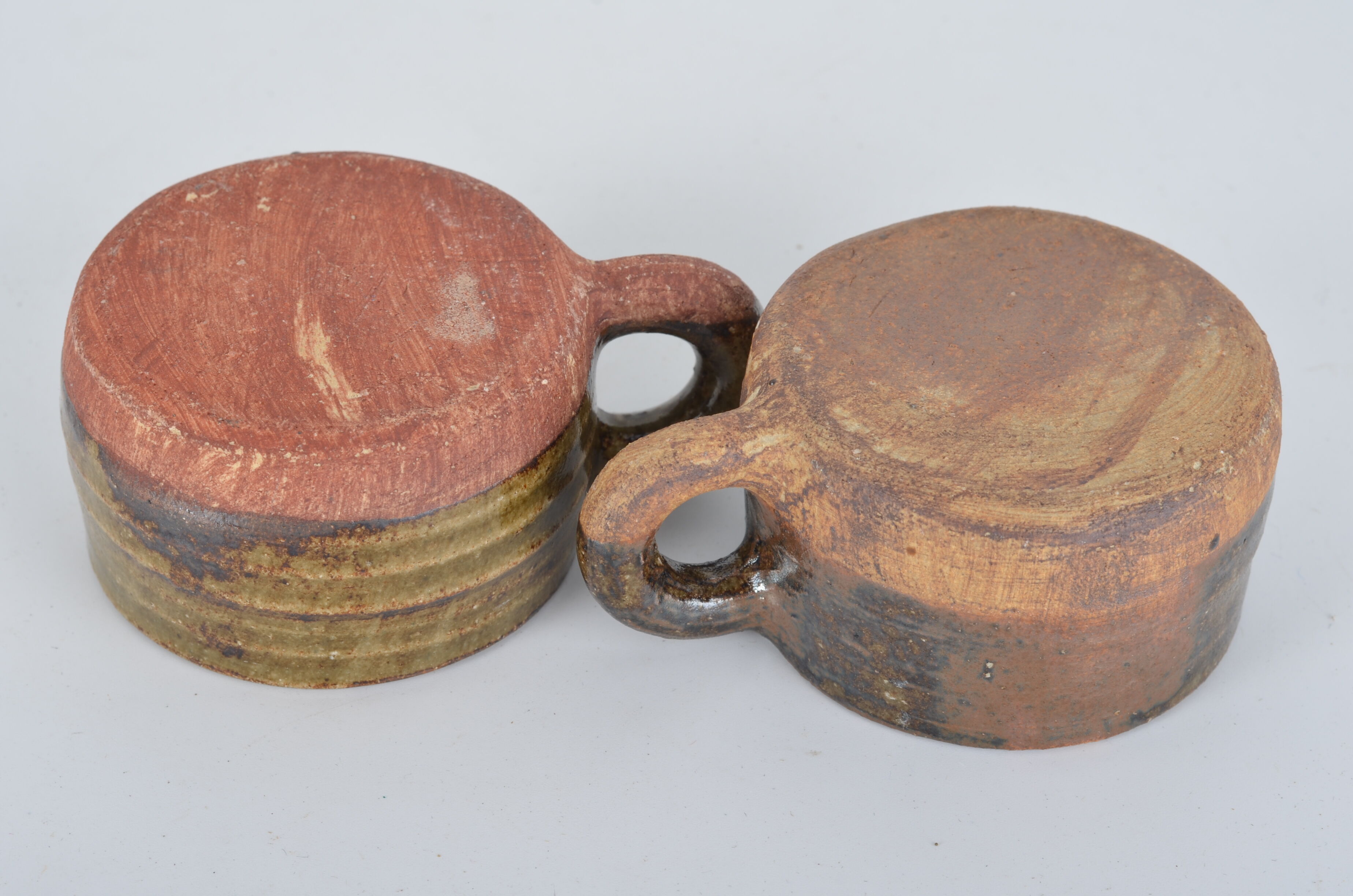 Coffee cups in sandstone