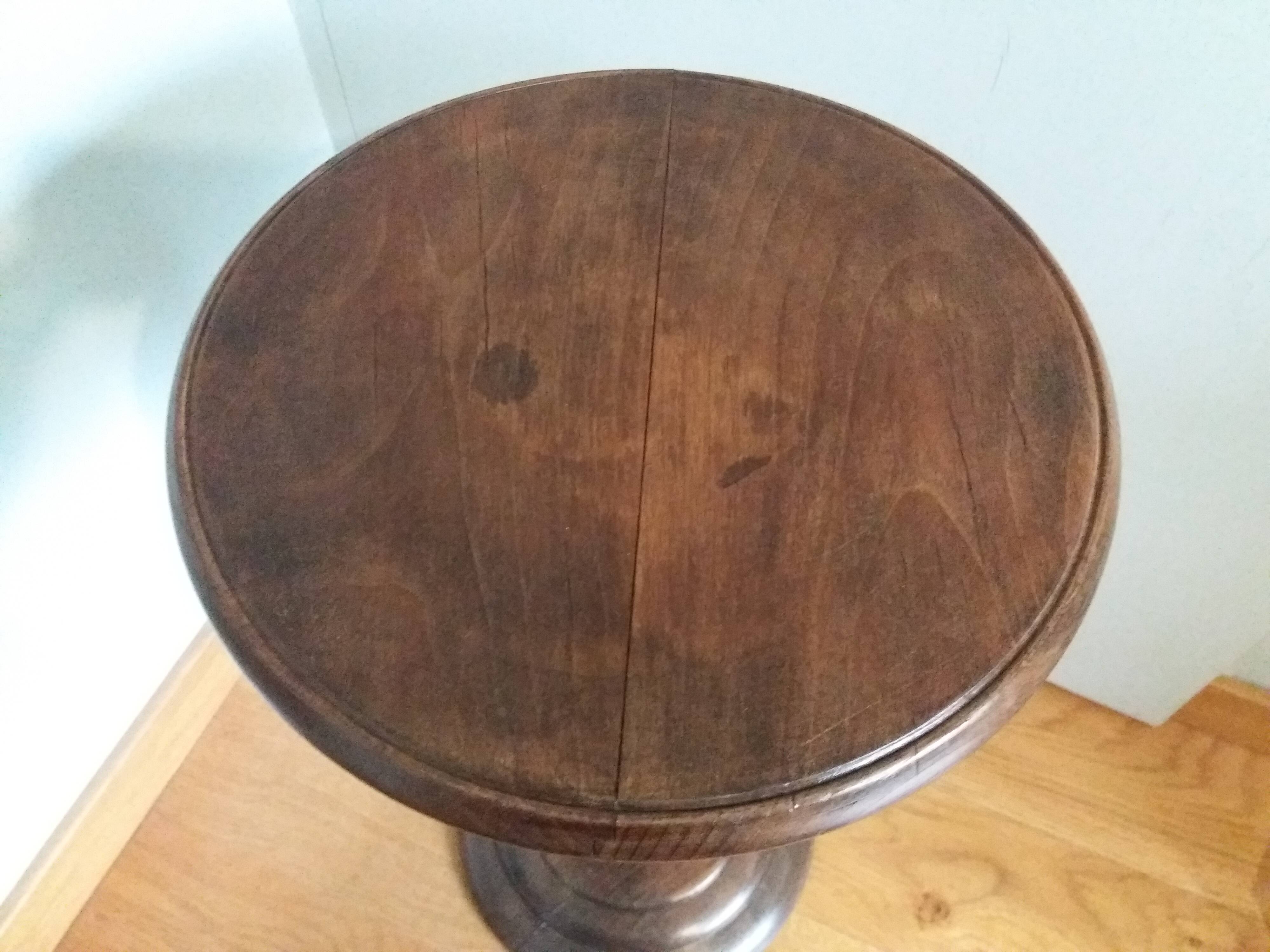 Art Deco ringed turned wood harness