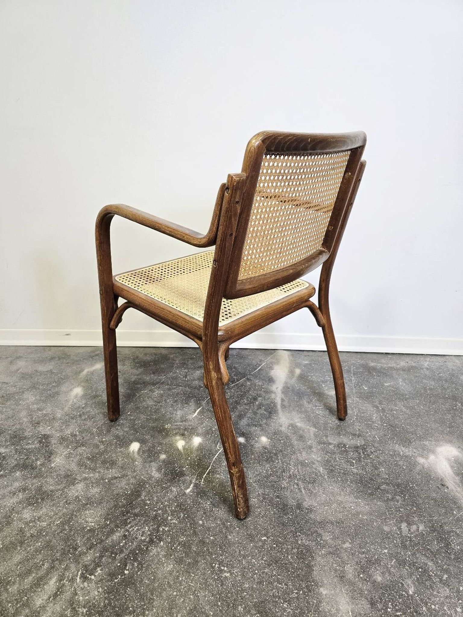 Fauteuil en bois cintré des années 60