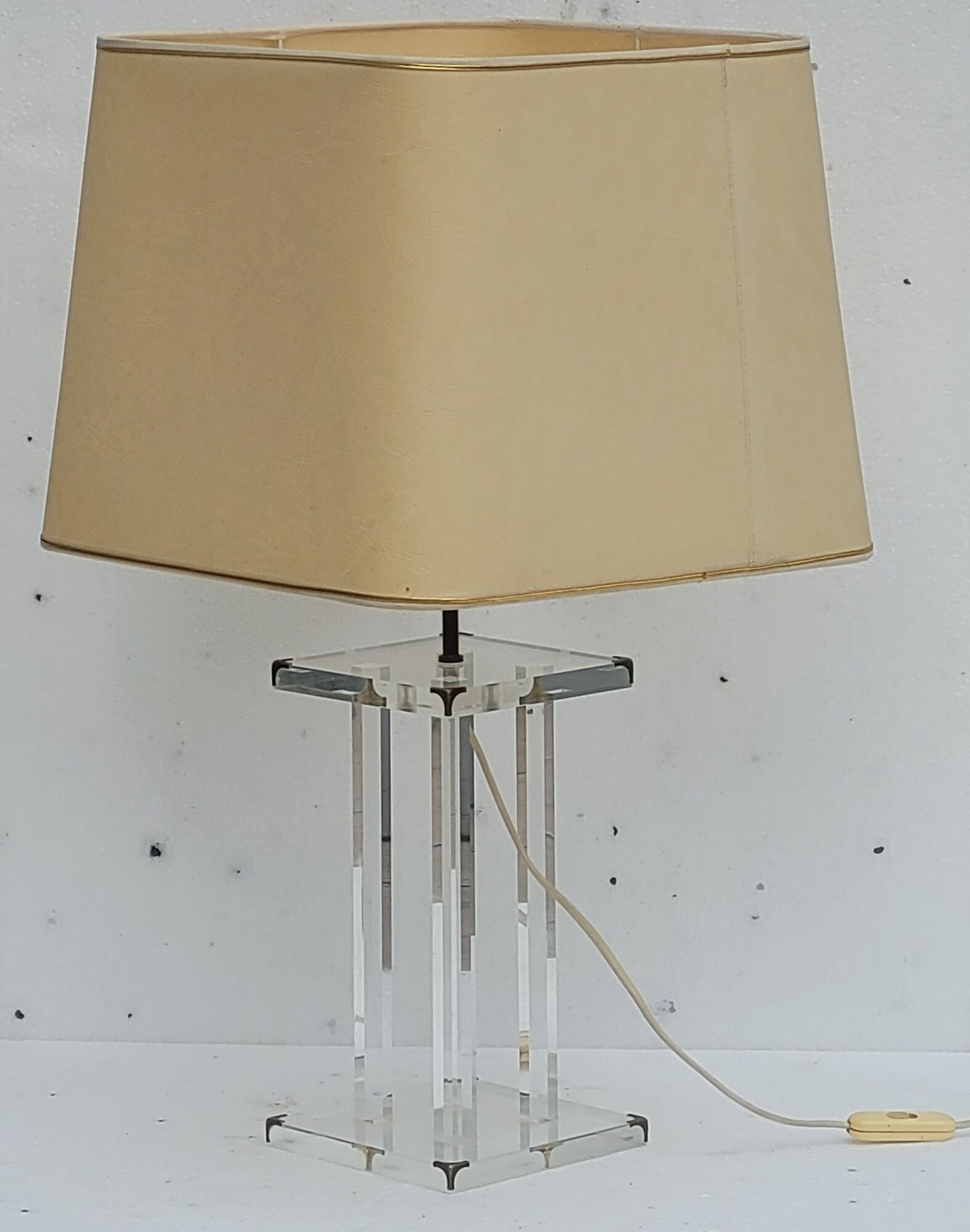 Vintage 1970 plexiglass lamp by David Lange for Roche Bobois