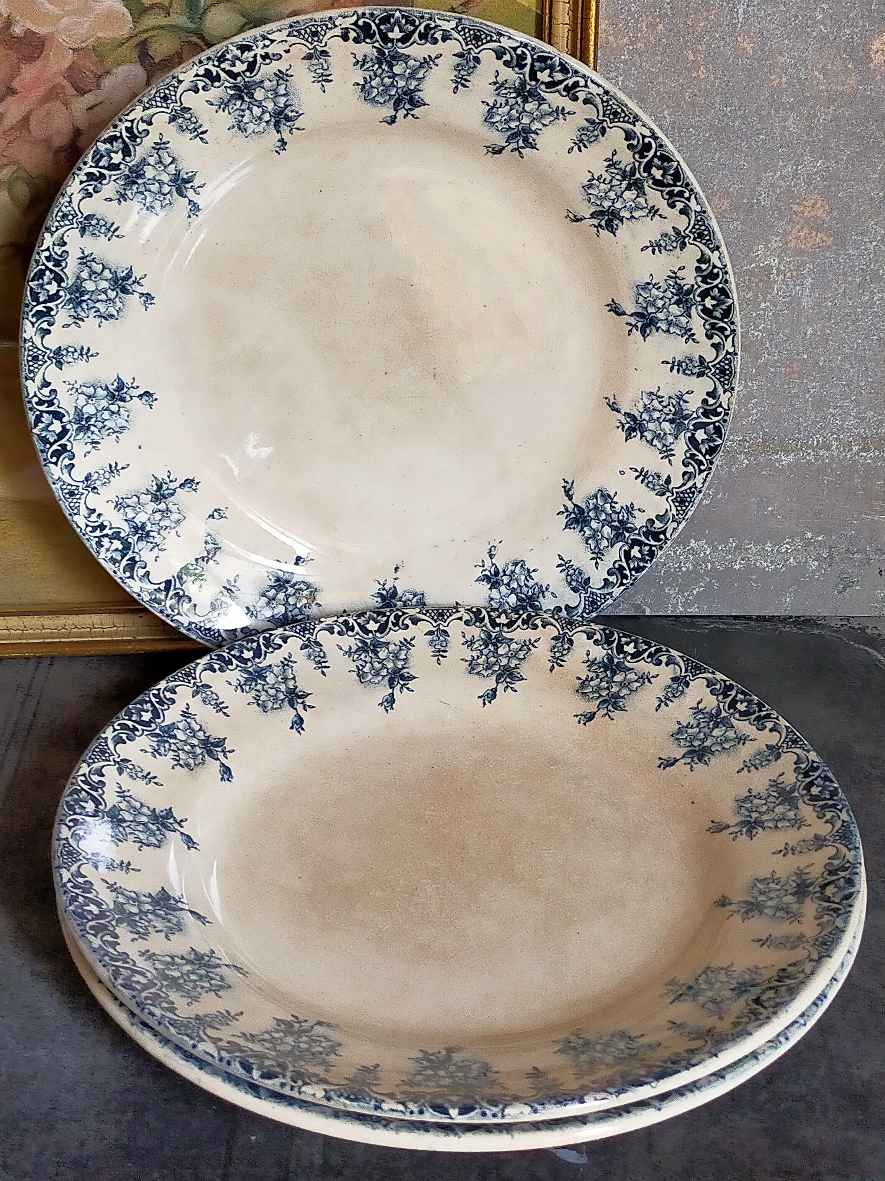 Three iron earth plates at the end of the 19th service "Primevère"