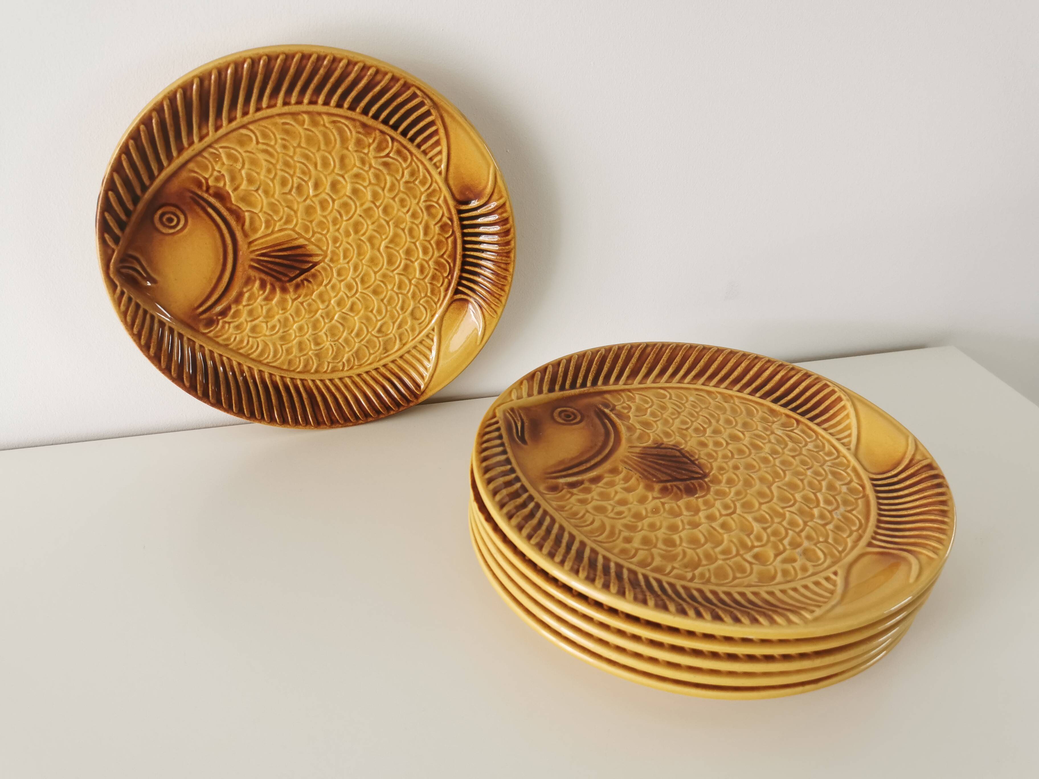 Set of 6 Vintage Fish Plates Set: 1970s KIL Yugoslavia Retro Serving Dishes