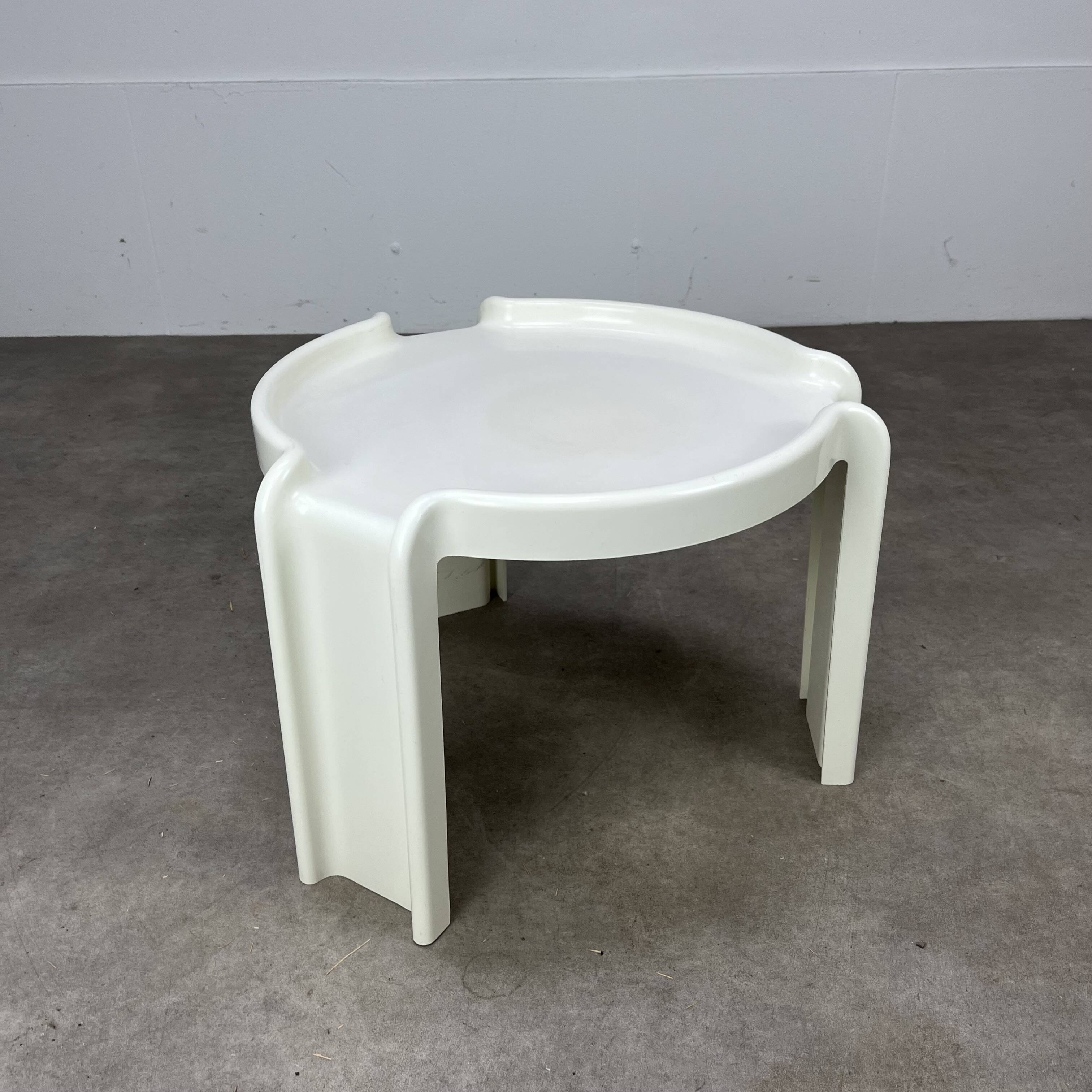 Giotto Stoppino side table, Kartell, 70s, space age style