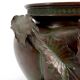 Exceptional planter / cache-pot in patinated Japanese bronze circa 1880.