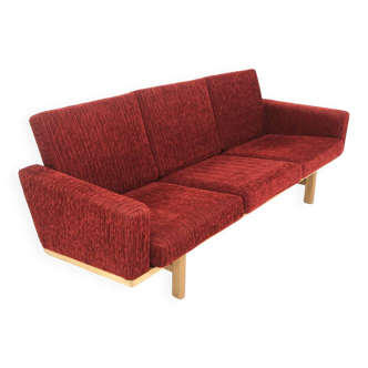 Scandinavian sofa "GE-236", Hans J. Wegner, Getama, Denmark, 1960