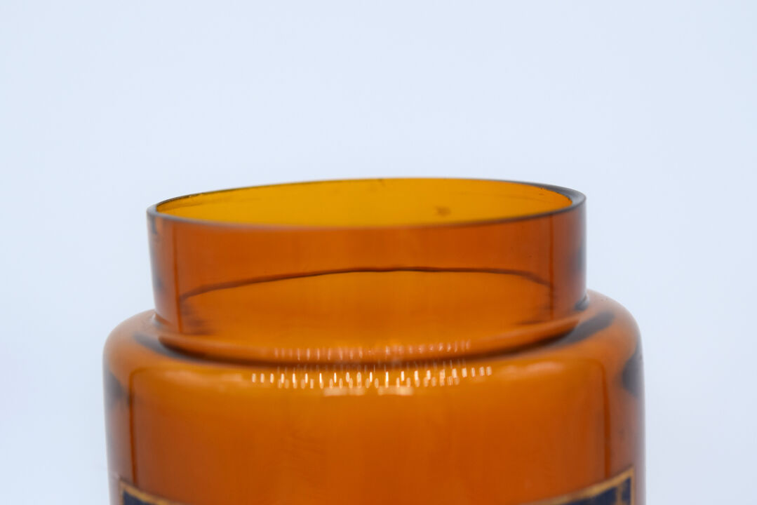 Pharmacy/apothecary old amber glass pot