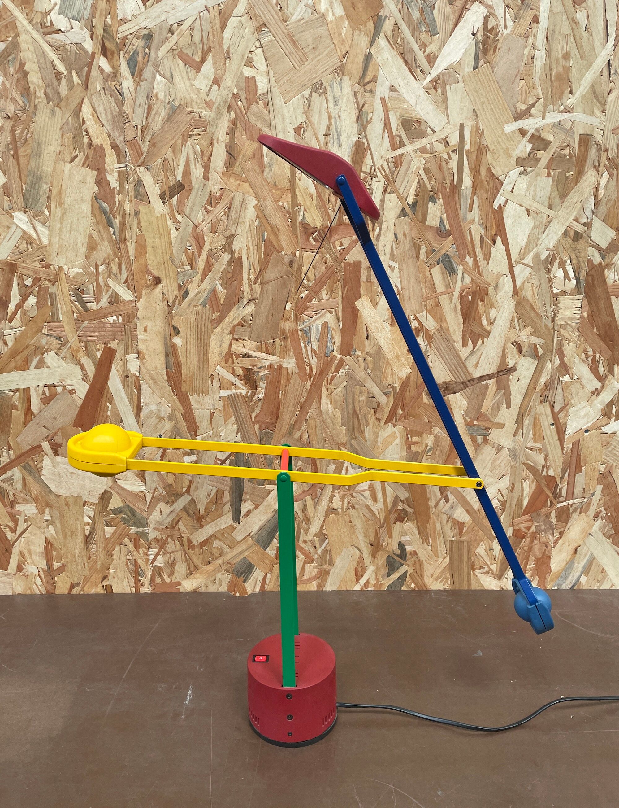 Desk lamp with pendulum Stilplast 1980s
