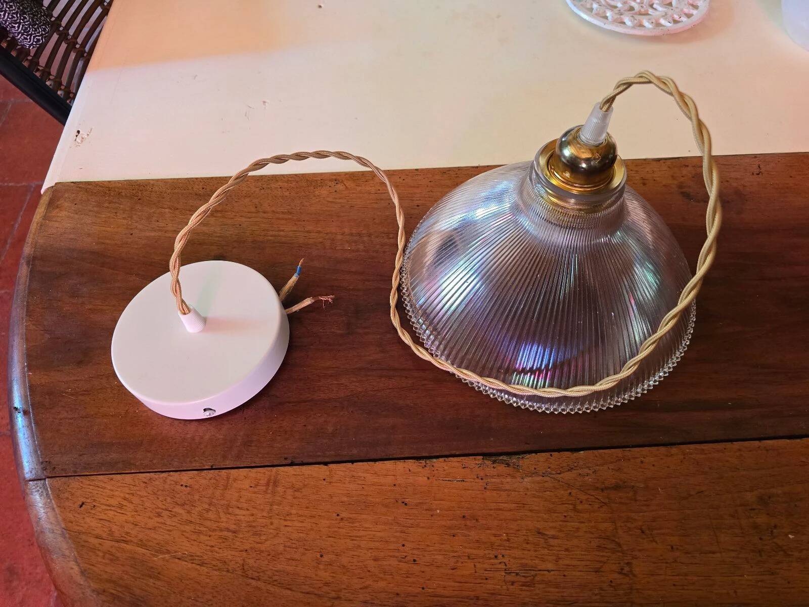 Suspension globe style holophane industriel vintage