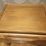 Regain bedside table in solid elm