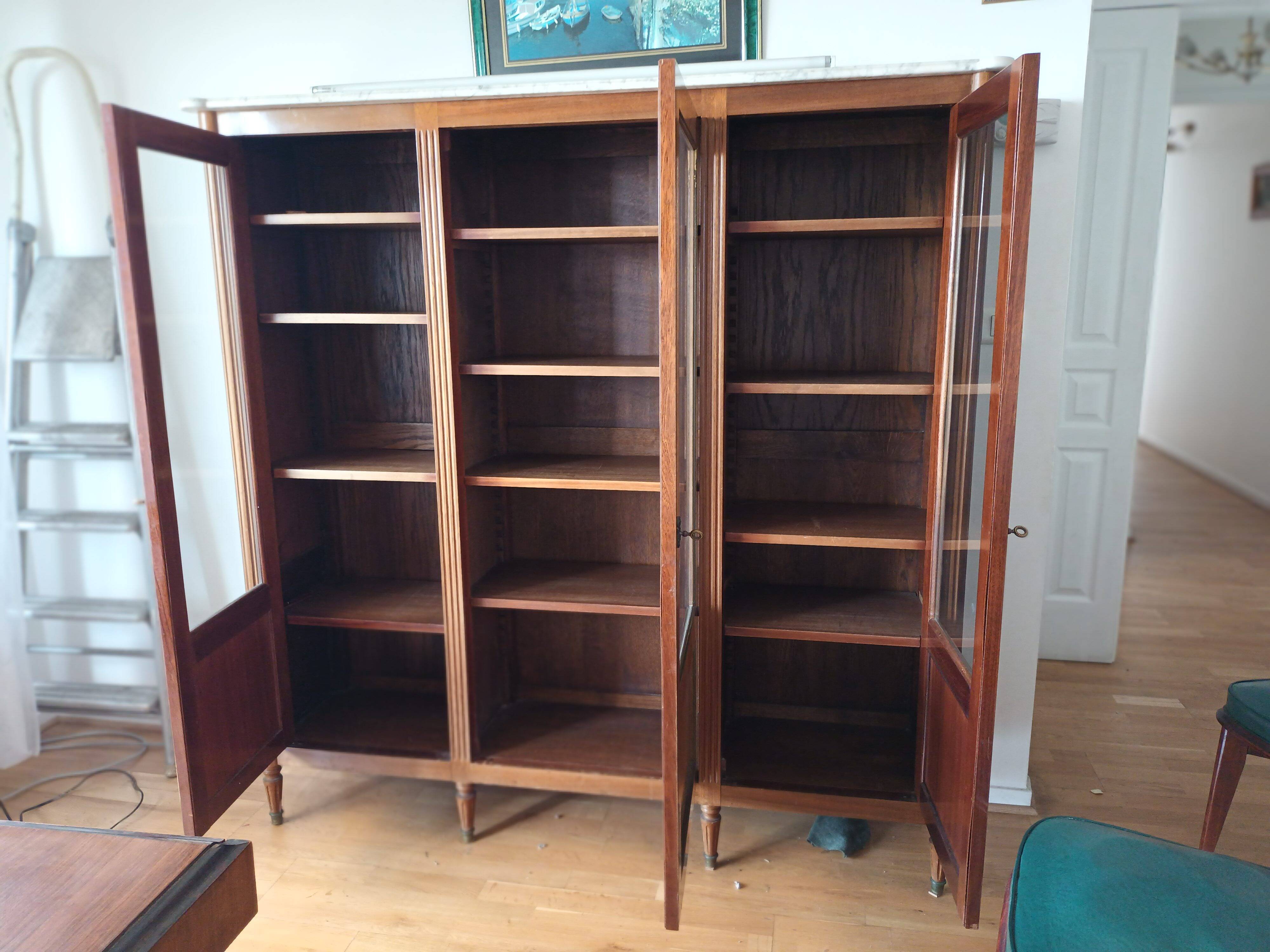 Louis XVI showcase cabinet 3 doors