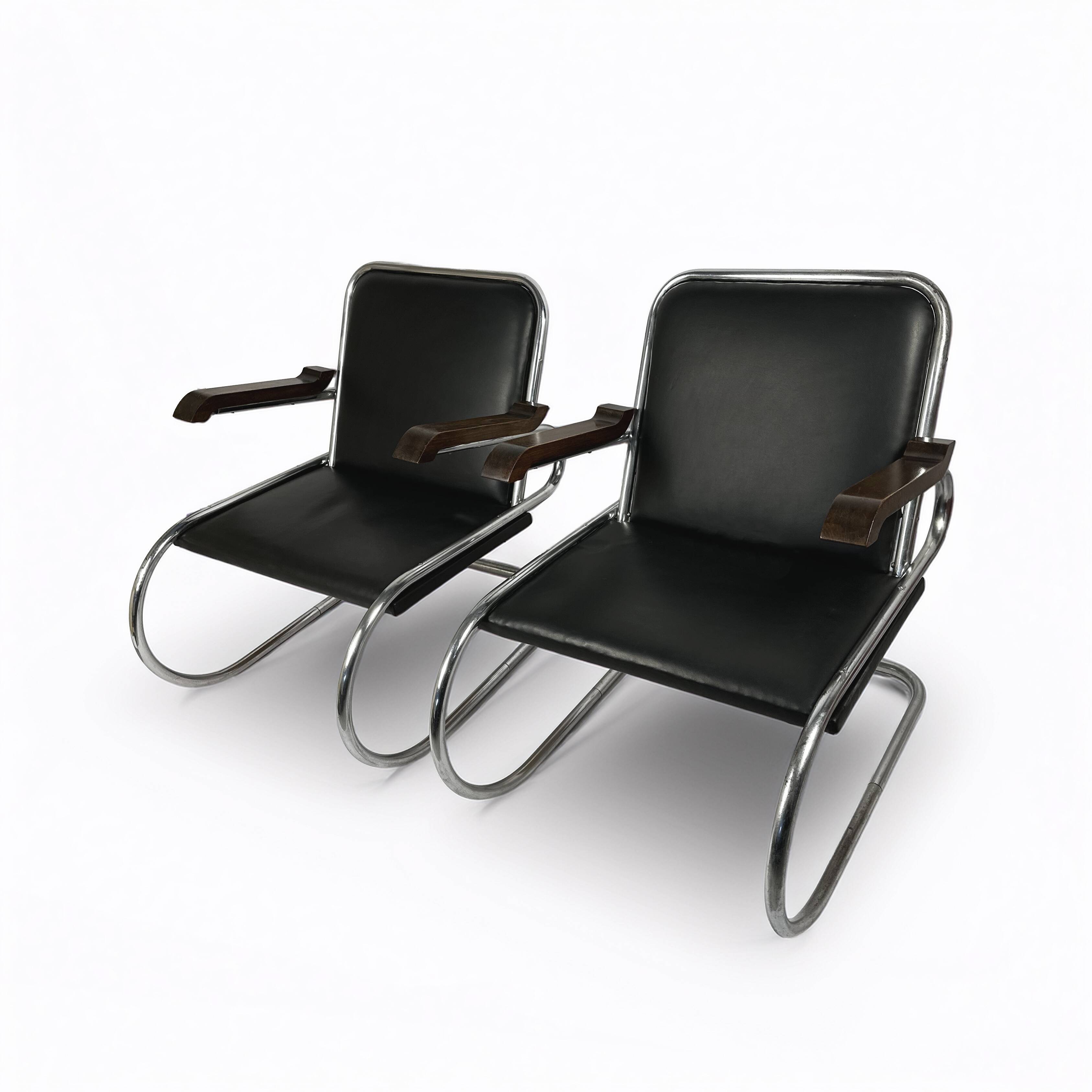 Pair of 1930s - 40s Bauhaus Cantilever Armchairs – Tubular Steel, Wooden Arms