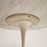 Marble round dining table, Eero Saarinen, Knoll International