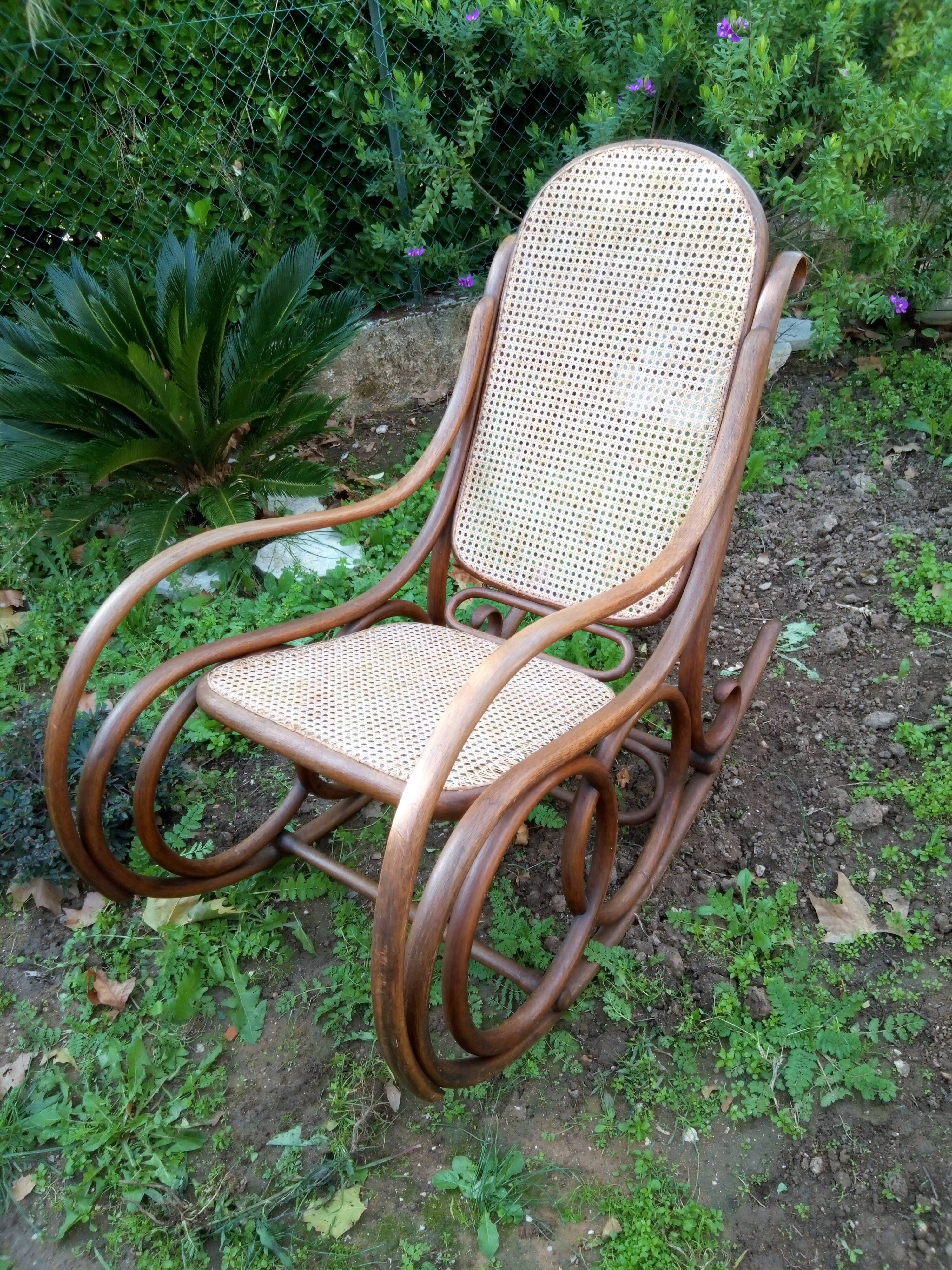 Rocking chair n°4 Thonet