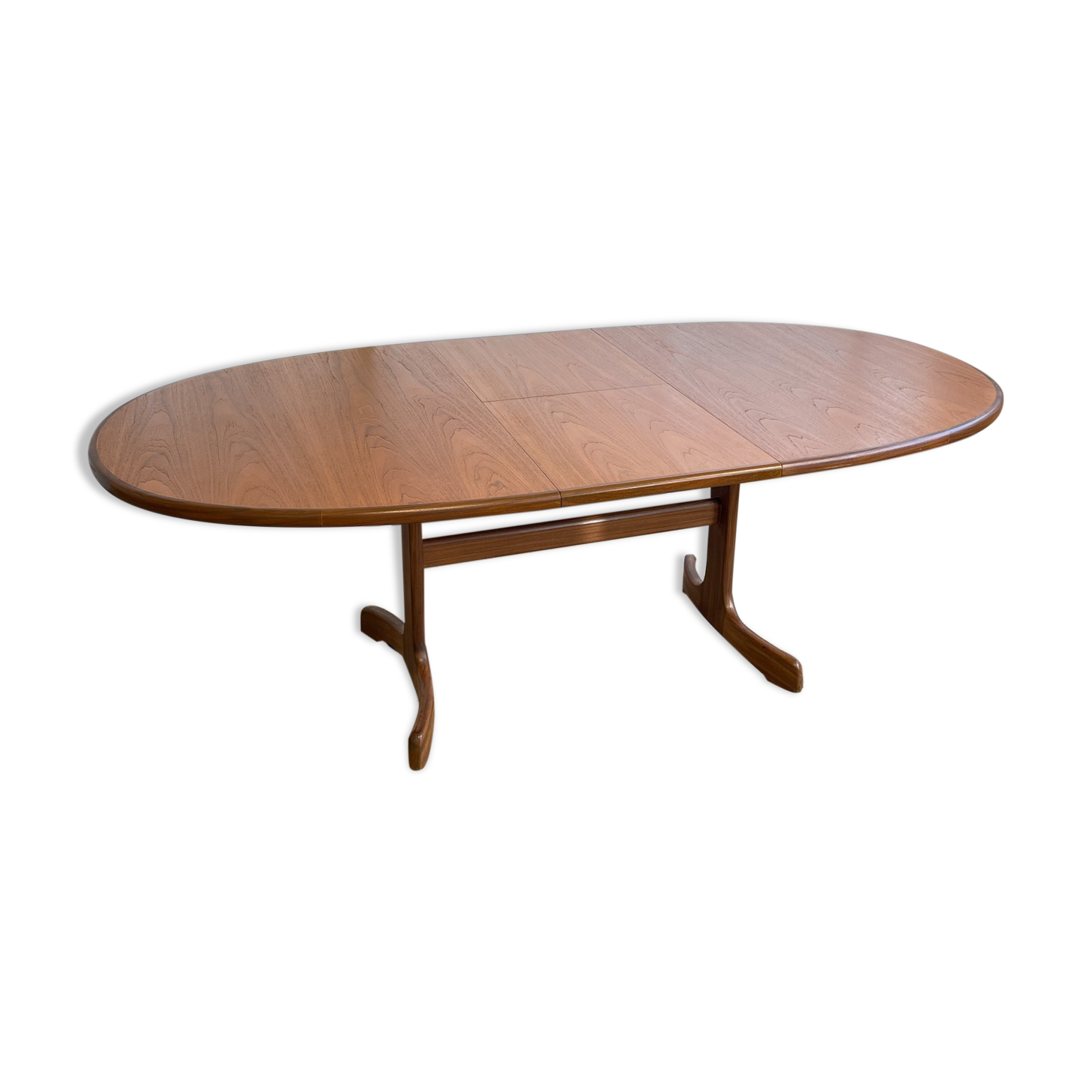 Oval table Gplan "fishtail"