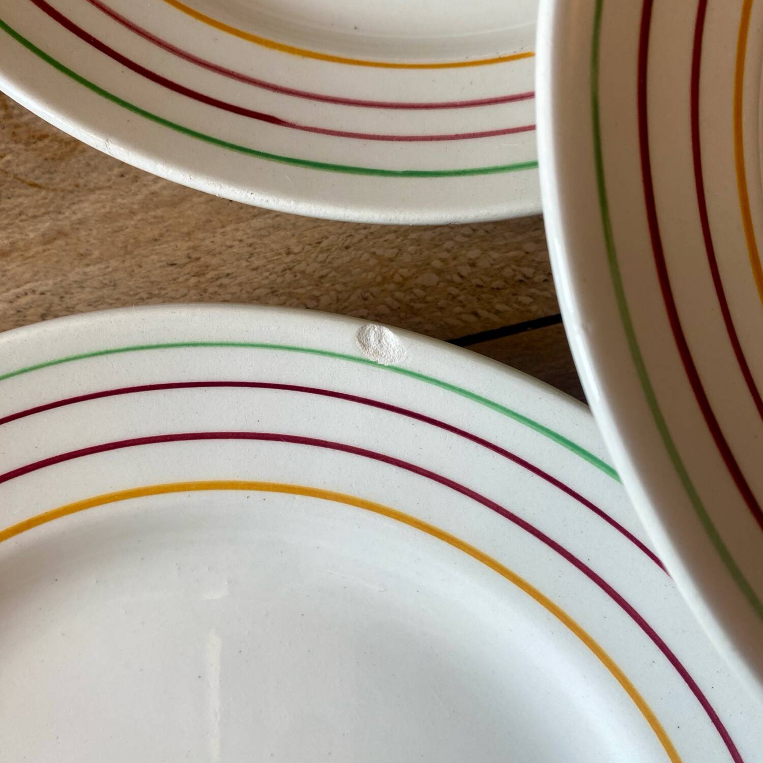 Set of 12 vintage flat plates, Jeannio de Gien model