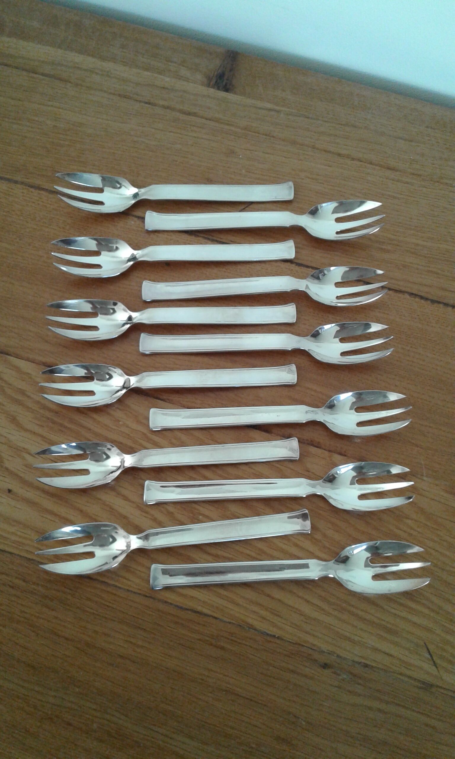 12 small forks. Boulenger goldsmithing.