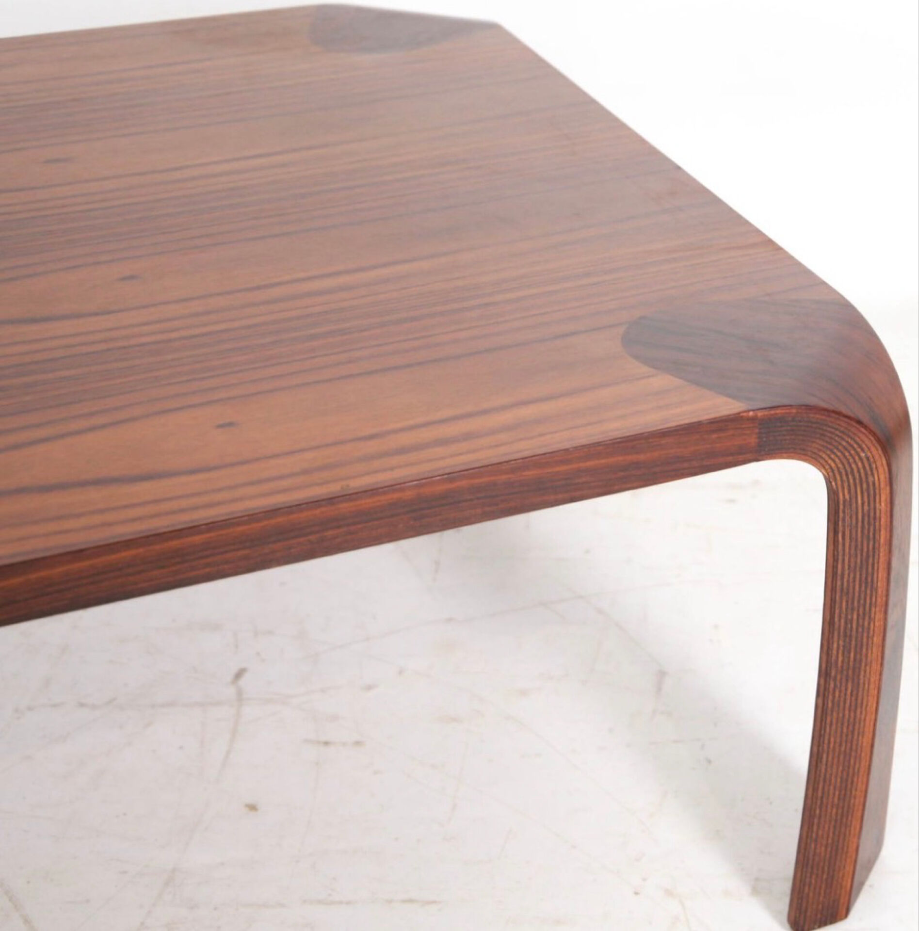 Table de salon par Tendo Mokko