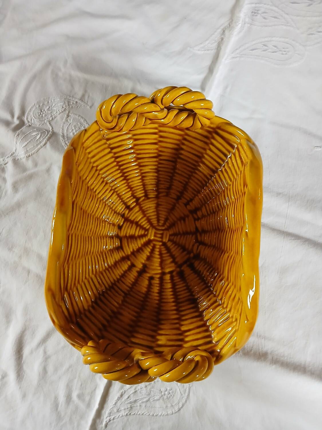 Vallauris fruit basket