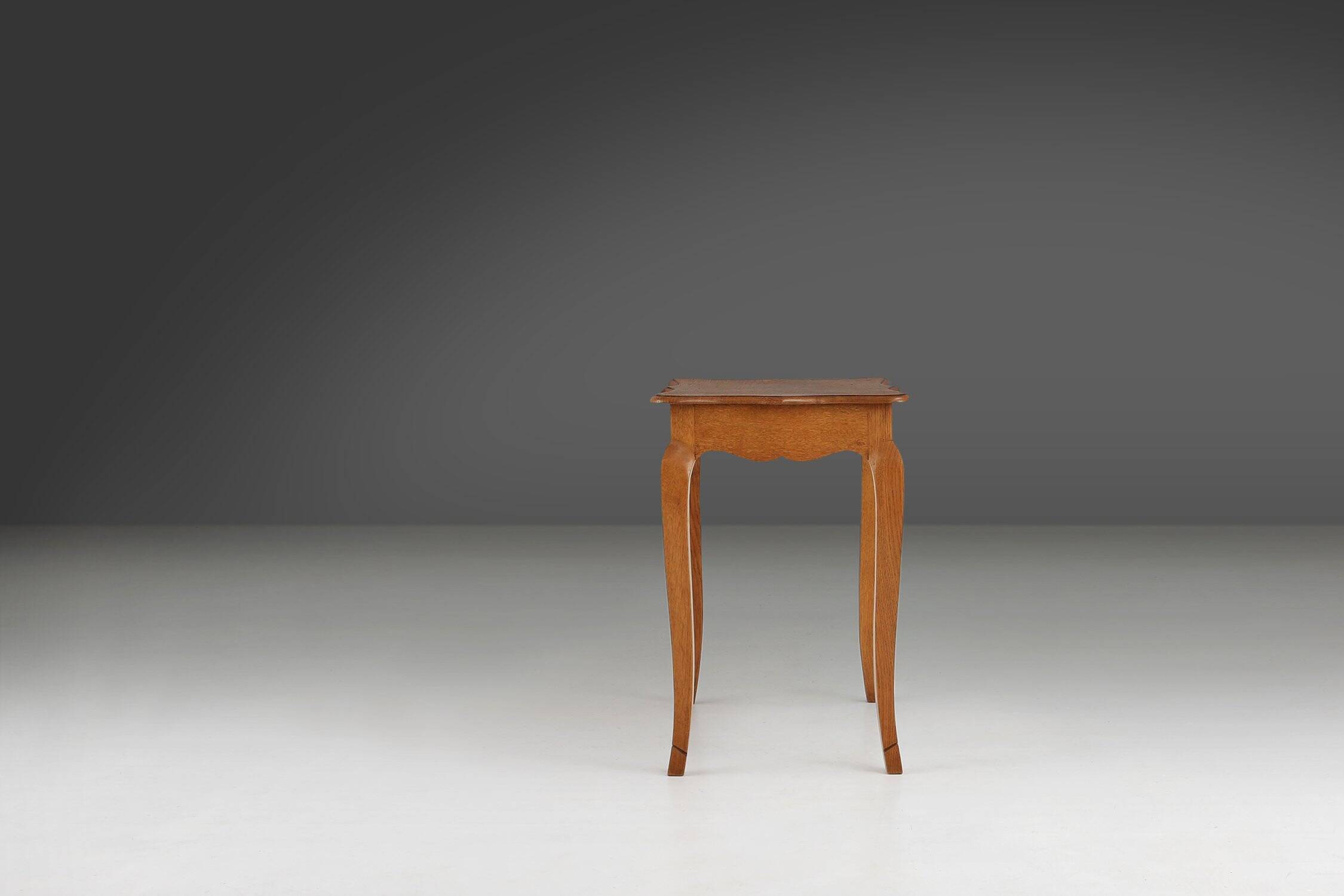 Mid-Century solid Oak carved Side Table, Belgium 1950s