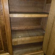 Armoire Hollandaise a coussins de style Renaissance en bois massif