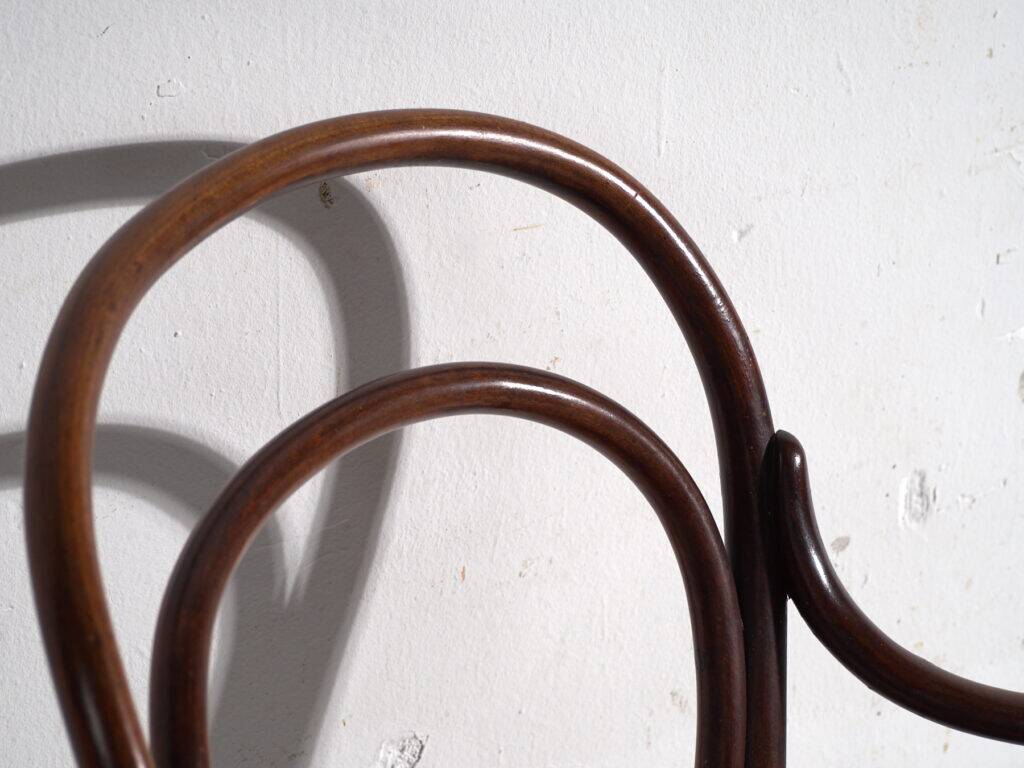 Fauteuil ancien en bois courbé Thonet – Autriche, vers 1900